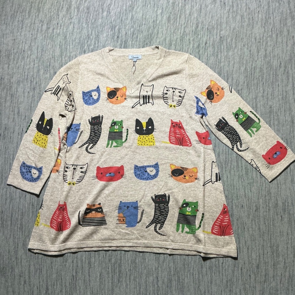Shana Apparel Cat Print Knit Tunic Top V-Neck 3/4 Sleeve Beige Small NWT
